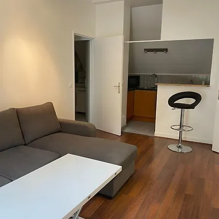 Tm Bastille Apartment
