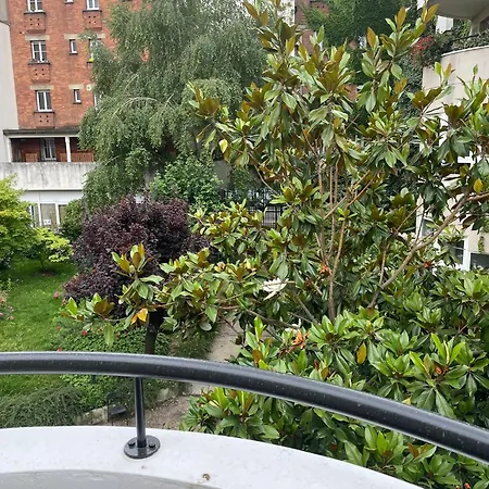 Tm Bastille Apartment